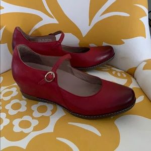 Dansko Loralie Wedge